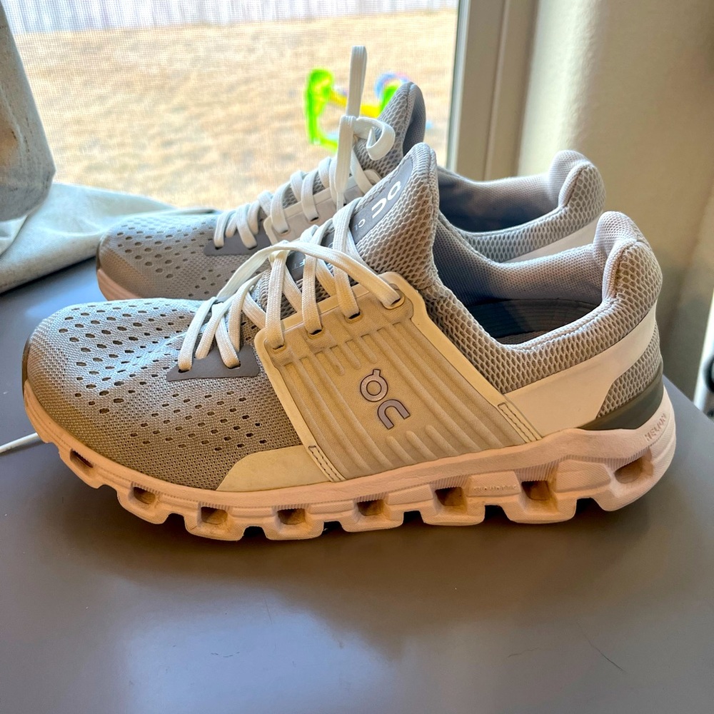 On Running Cloud White/Grey Lace Up Sneakers